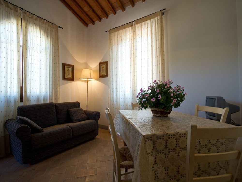 Appartamenti Agriturismo La Canonica Certaldo Bagian luar foto
